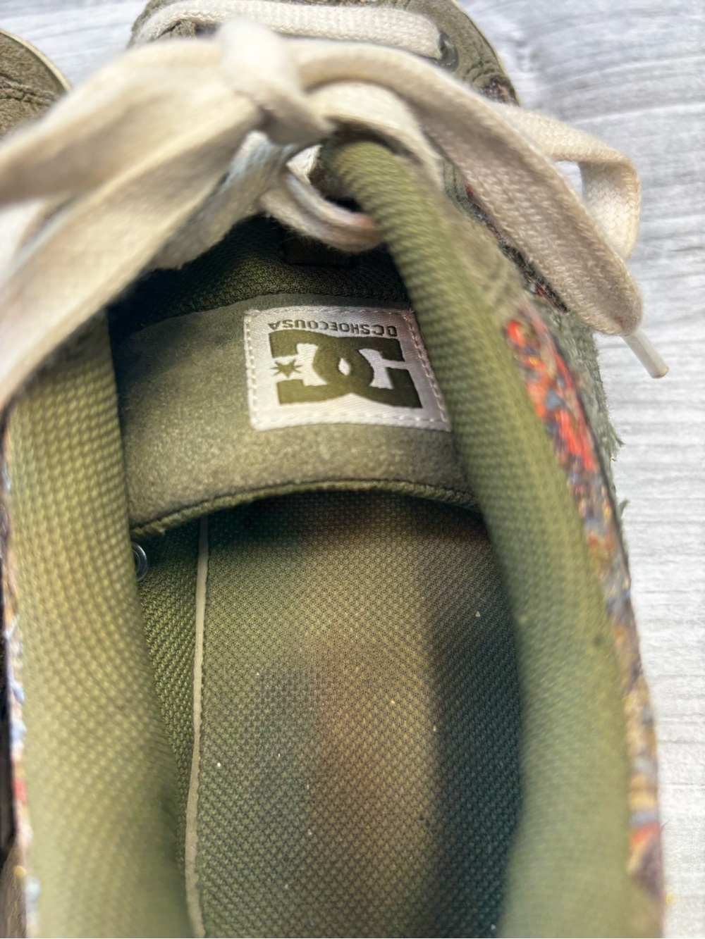 DC Women's Olive Paisley Canvas Embroidered Y2K Sneakers size 7.5 - Picture 14 of 16